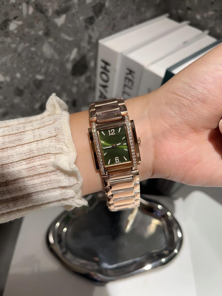 นาฬิกาข้อมือผู้หญิงดีไซน์คลาสส - Vintage Fashion Ideas บทวิจารณ์และราคา