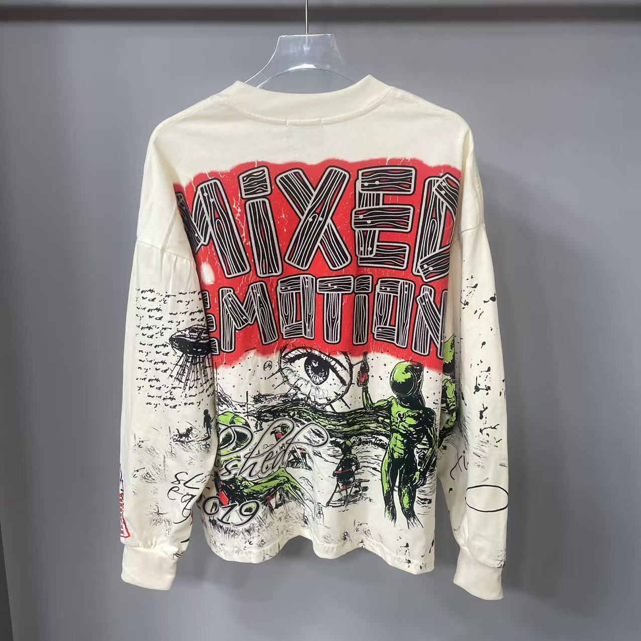 เสื้อยืดแขนยาวดีไซน์เนอร์คุณภา - Vintage Fashion Prints บทวิจารณ์และราคา