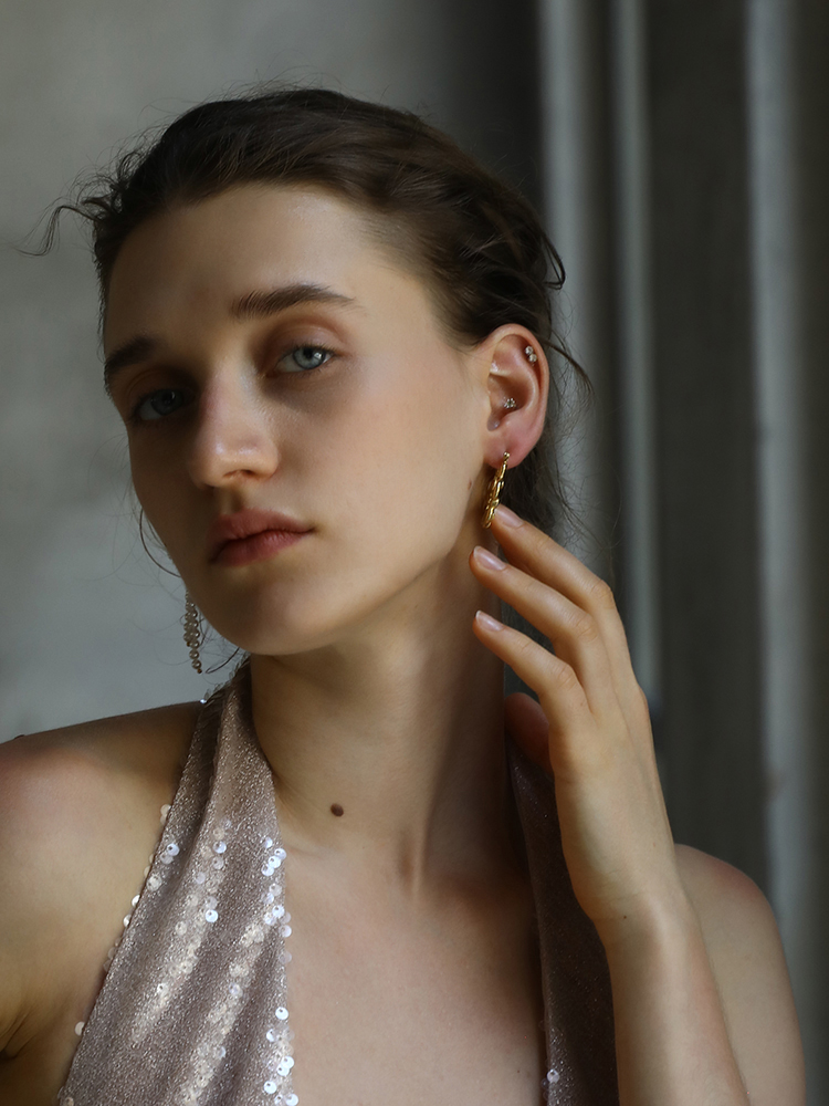 ก. Muses สีเพทาย Twisted Line  - Vintage Fashion La บทวิจารณ์และราคา