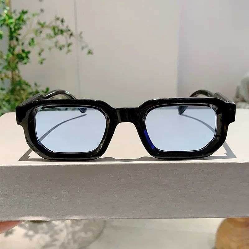 แว่นกันแดดกรอบสี่เหลี่ยมวินเทจ - Vintage Fashion Luxury บทวิจารณ์และราคา