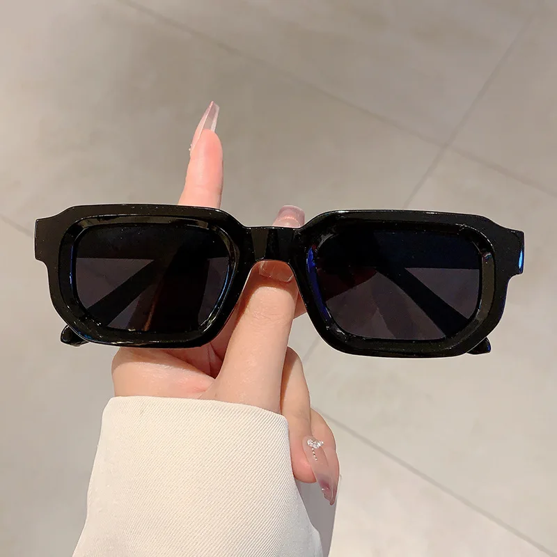 แว่นกันแดดกรอบสี่เหลี่ยมวินเทจ - Vintage Fashion Luxury บทวิจารณ์และราคา