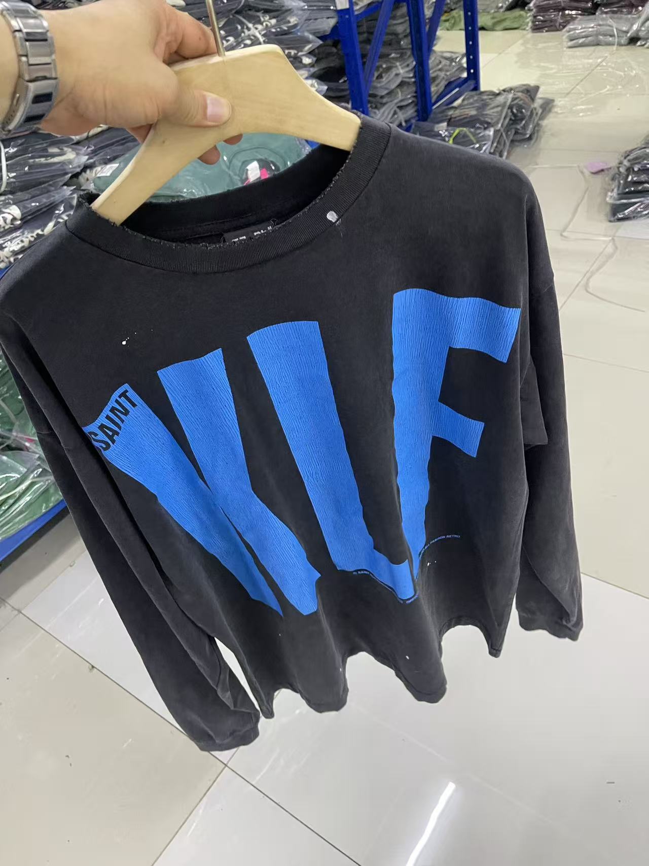 เสื้อยืดแขนยาว Saint 25SS รุ่น - Vintage Fashion Exhibition บทวิจารณ์และราคา