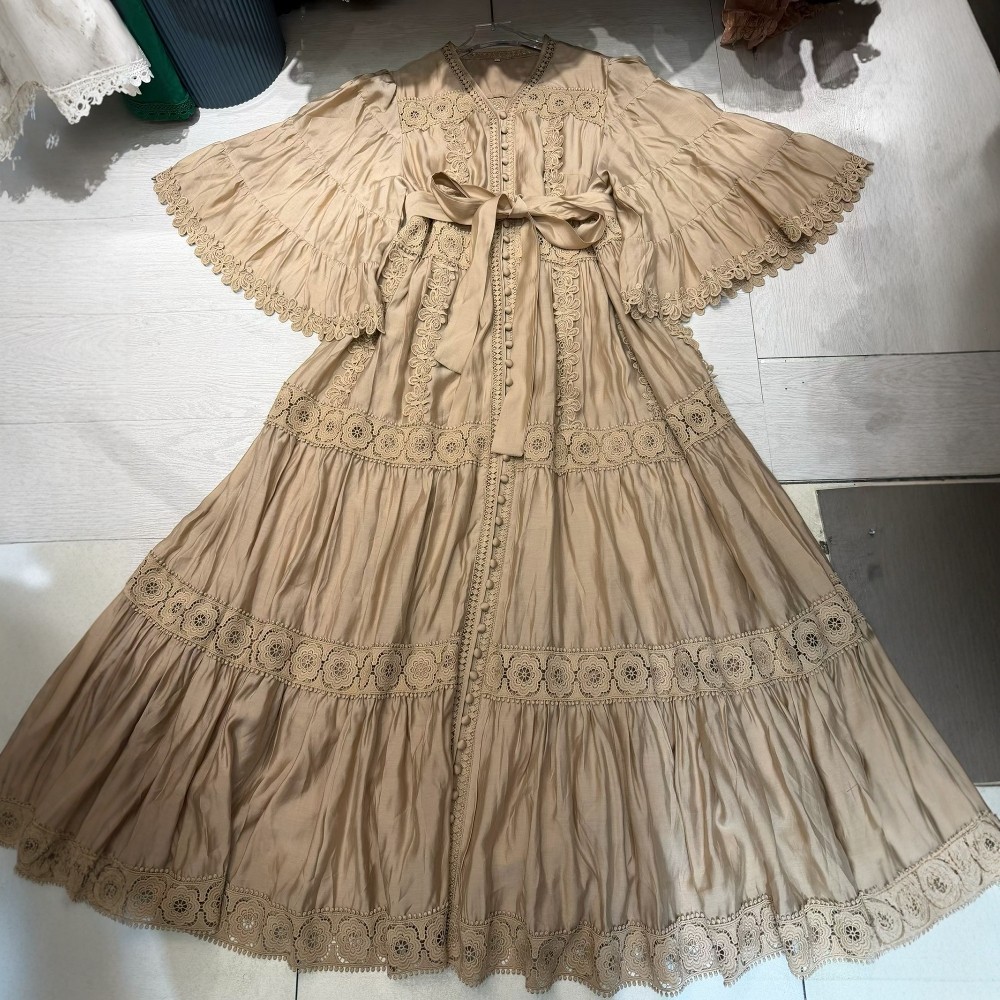 VGH Elegant Vintage Exhibition - Vintage Fashion Exhibition บทวิจารณ์และราคา